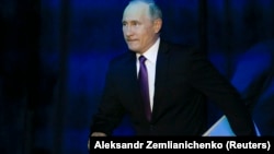 Президент России Владимир Путин на заседании международного дискуссионного клуба «Валдай»