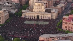 Протесты в Ереване с высоты: десятки тысяч людей на центральной площади (видео)