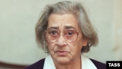 Елена Боннэр