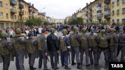 Праворадикалы, проявившие себя в Кондопоге, предлагают заново покорять Кавказ или строить китайскую стену